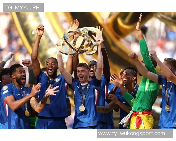 比萨若失去若昂佩德罗将考虑引进那不勒斯旧将卢卡