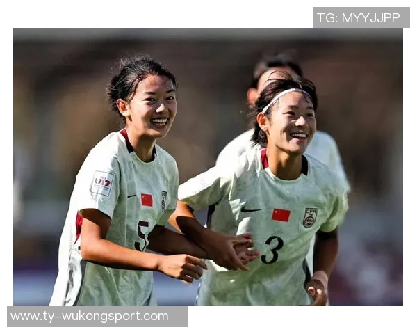 周欣怡精彩点射助力女足U17半场前2-0领先挪威U17女足